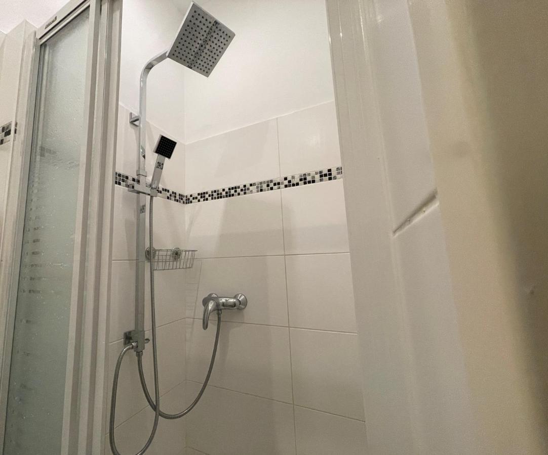 Central Sunny Flat With Free Parking Apartment Viena Exterior foto
